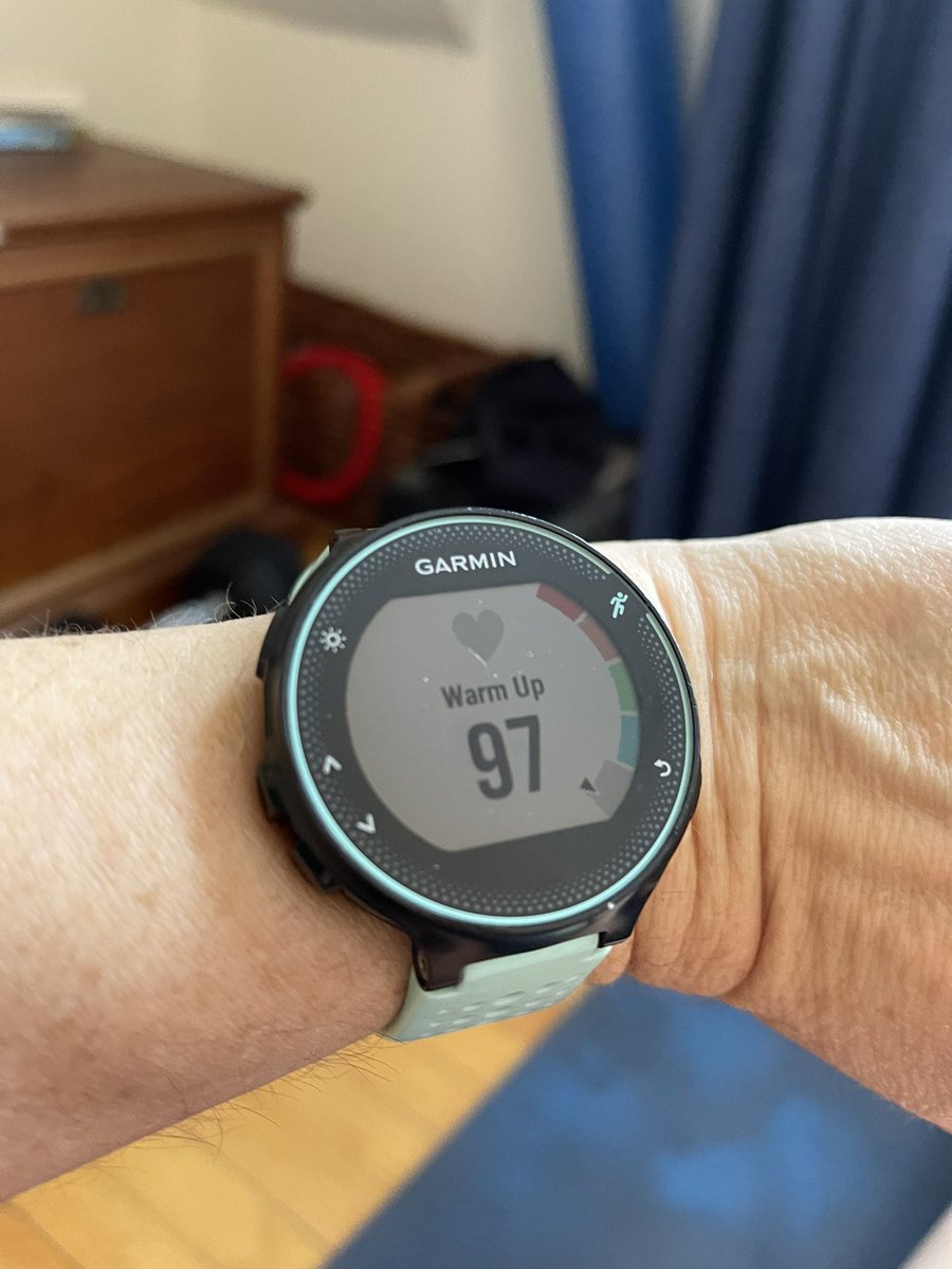 I hate it when I’m working out and I feel like I’m going to collapse cause it’s so hard but my watch says this …