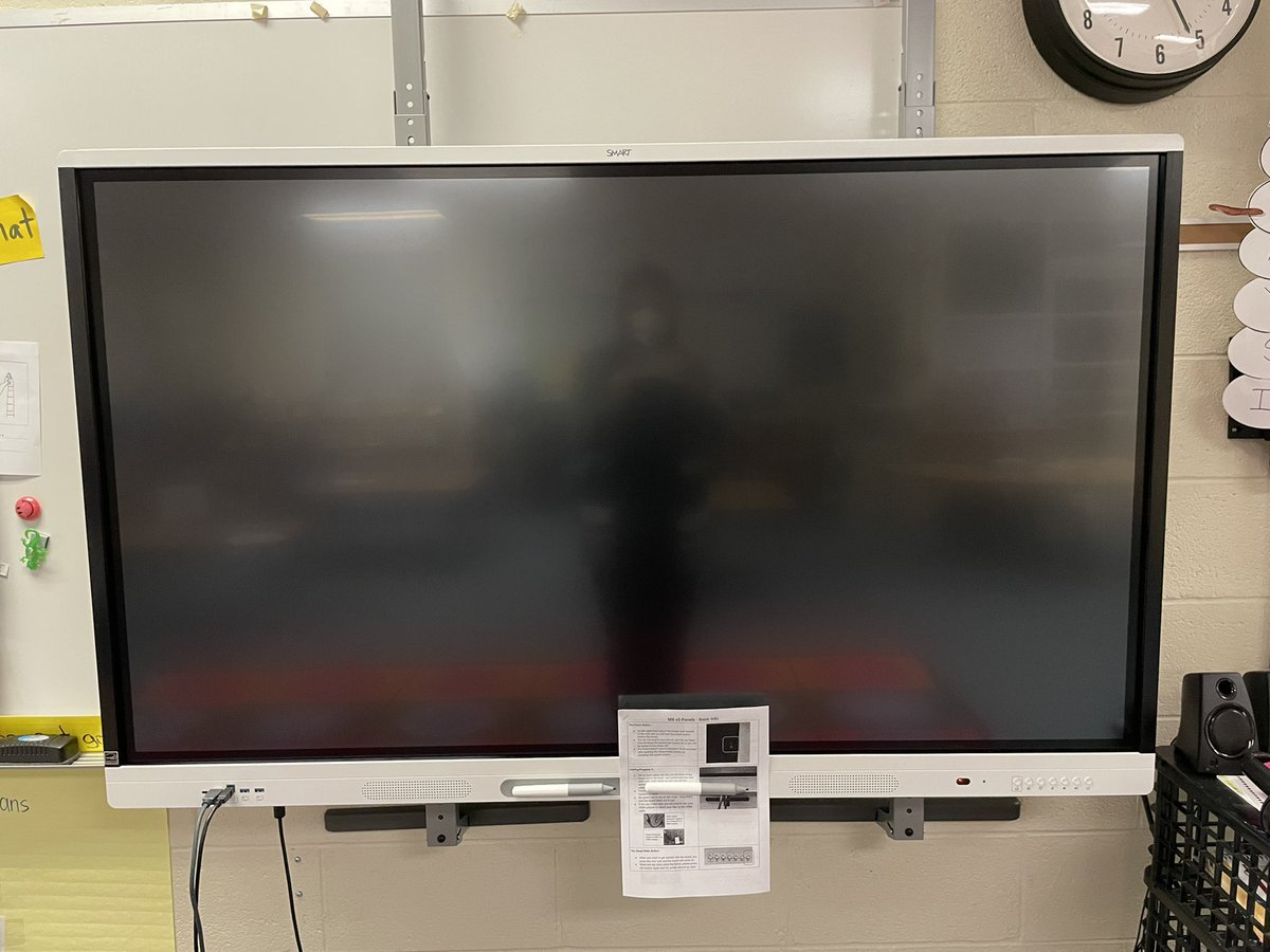 BarcroftFay's tweet photo. Nine Gr. K and 1 classrooms received brand new SMART Panels this evening! Left behind a couple goodies to help @BarcroftEagles staff learn a little bit about their new tech and jump into using it. Can’t wait to learn this new tool together! @aps_edtech https://t.co/LyGuuINJaQ