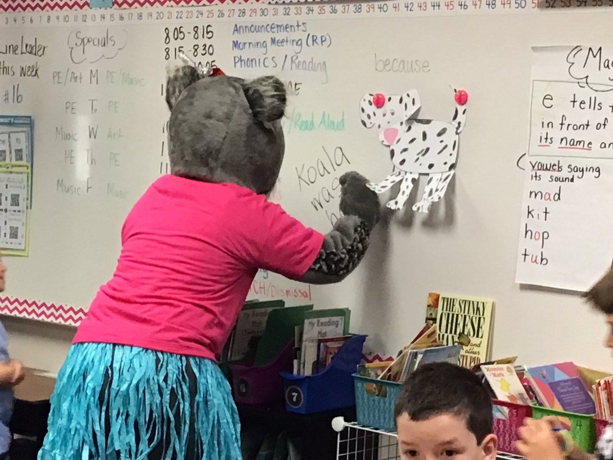 MrsKeelyLewis's tweet photo. The Koala Kalendar prize patrol came by today and my class was so excited…especially when the koala was giving hugs and being silly on her way through! 😍🐨 #koalawashere @KuehnlePto @KuehnleKISD #fabfirsties https://t.co/IAJsMOSXPo