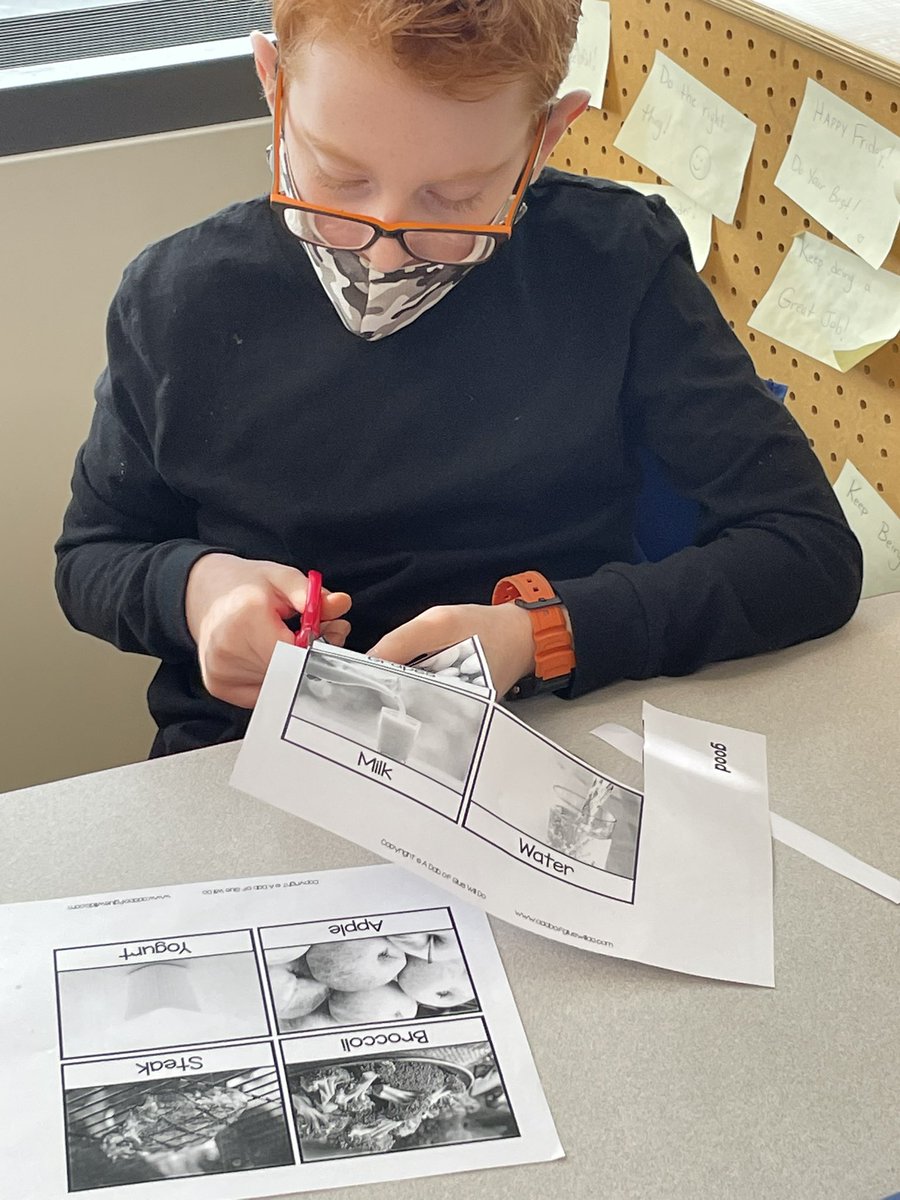 mrsdachillo's tweet photo. Today we sorted healthy vs not healthy items while learning about dental health π¦·πͺ₯ #boysofroom108 #zanenorth #boysof2022 #room108 #collsedu https://t.co/tpjFmv0oYl