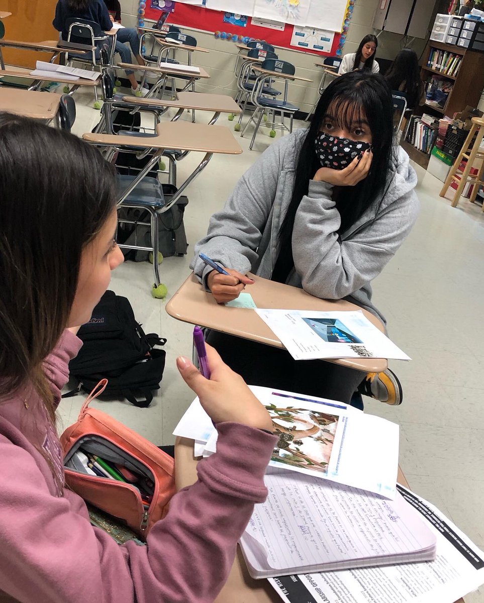 Whhs_SpanishRC's tweet photo. IB students discussing global issues connected to Cortazar stories. Deep thinking! https://t.co/lduu1OUccj