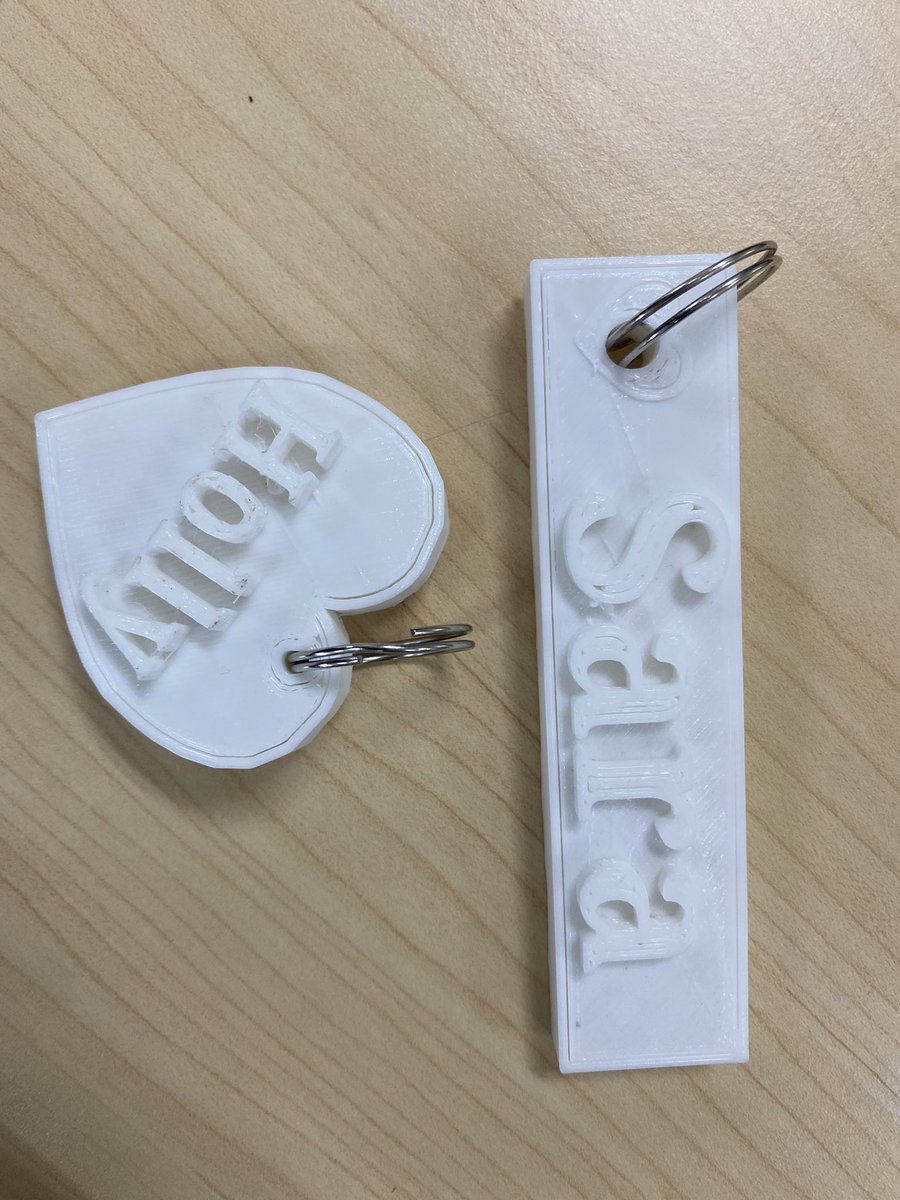 KLASS_Computing's tweet image. First batch of 3D printed objects collected by some excited students 👏 #ultimaker #tinkercad #klassinnovation