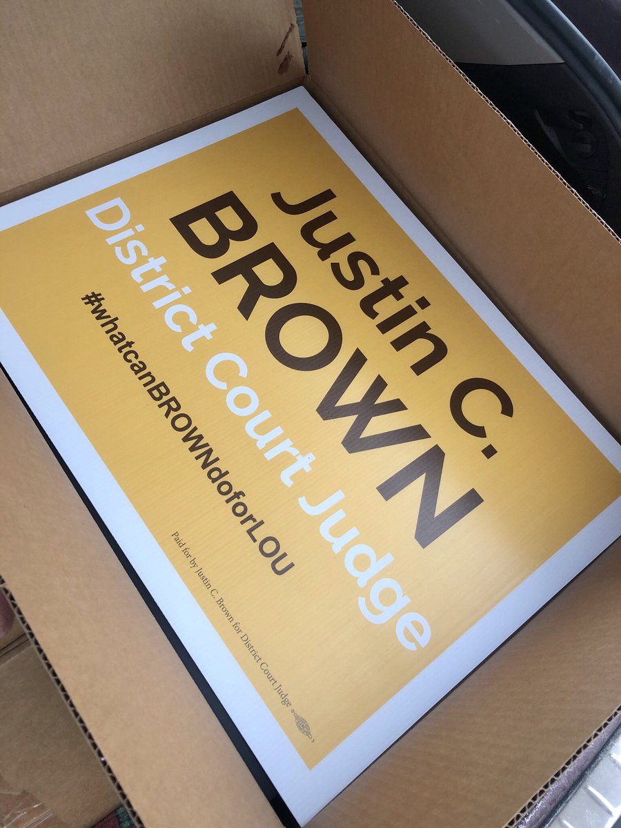 justin4judge's tweet image. Signs, signs everywhere a sign...#brownfordistrictjudge #justin4judge #whatcanbrowndoforlou