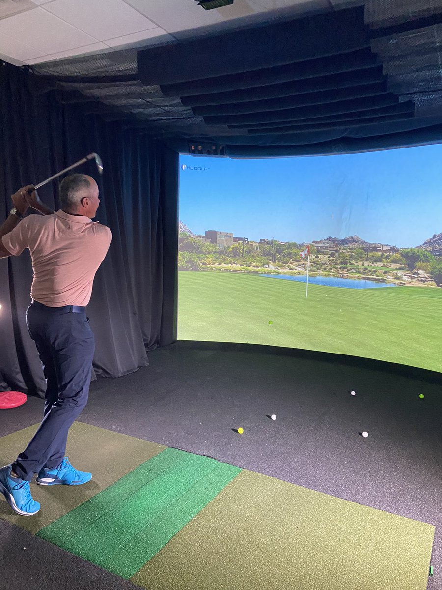 Alex Noren and Matt Kuchar of #TeamTroon swung by the Troon Corporate Office in Scottsdale for a Closest to the Pin challenge against associates in the Golf Simulator! 

#ExperienceTroon