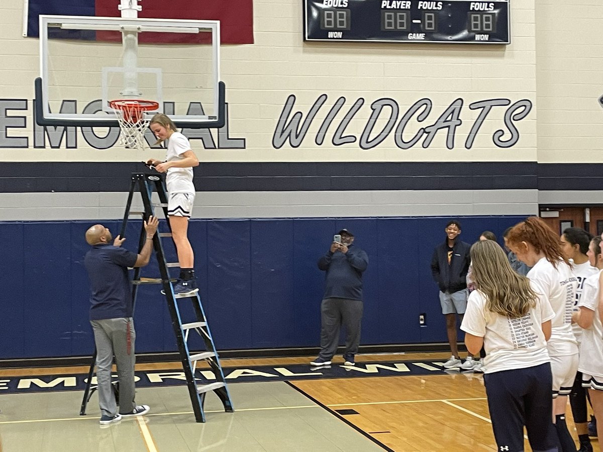 TISD_MrG's tweet photo. Great win tonight for another district championship for @TMHSGBB!  Great job girls!  #GoCatsGo https://t.co/onKYphjrsz