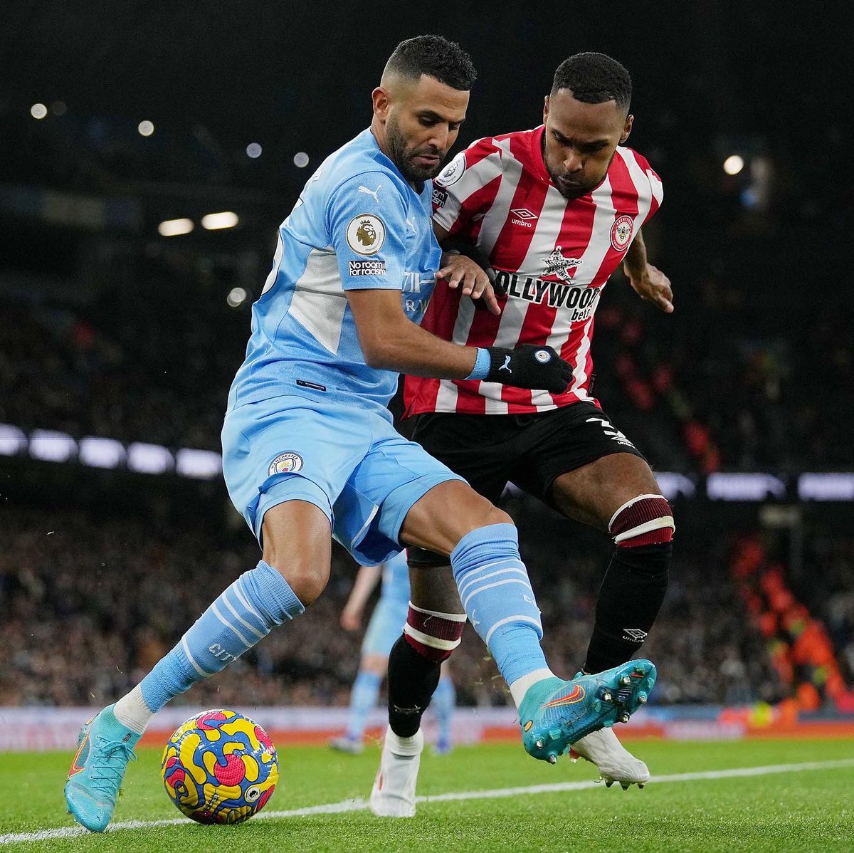 Mahrez22's tweet image. Perfect night @ home 💙 great work from the team again 💪🏼