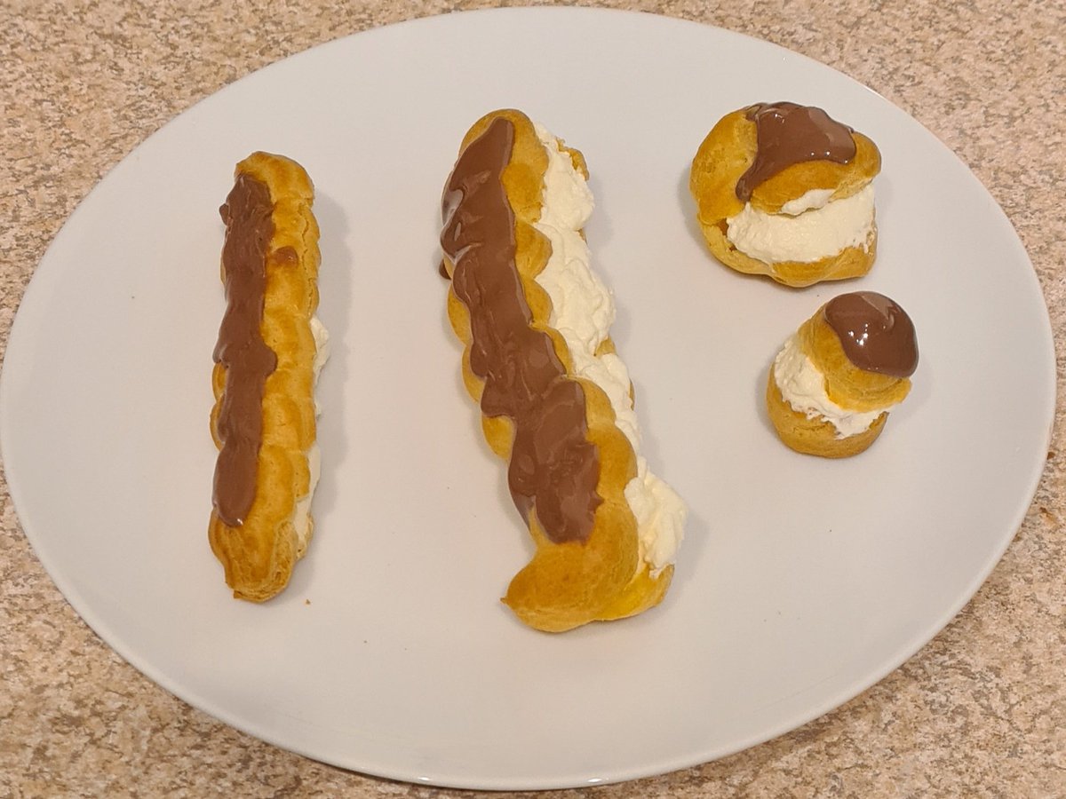 ElizabethJRowan's tweet photo. Guess what I'm teaching next week... thought I had better have a go as never made them before! @MrTs_NQTs @teacher5aday #Learn #HomeMade #LearningToTeach #FoodTechnology #TeacherLife https://t.co/bYezWlahpI