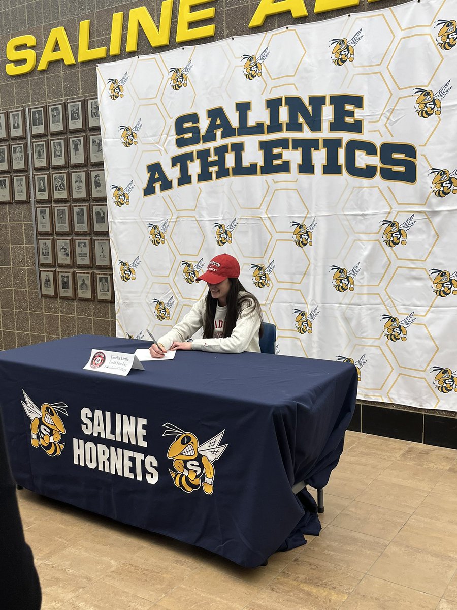 SalineFHockey's tweet photo. Congratulations to Emelia Little for committing to Davidson College! So excited for your future @SalineHS @SalineAthletics @DCFH 🖤❤️ https://t.co/L0pFKW9O2X