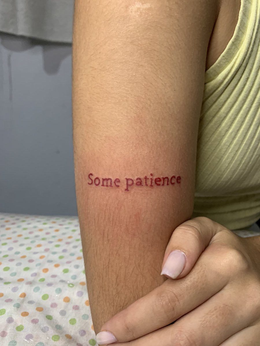 Llamado a la solidaridad; siganme en ig @/instantattoo, y si pueden denle rt. Ayuden a esta pobre niña a pagarse la facultad 😫 jajaj