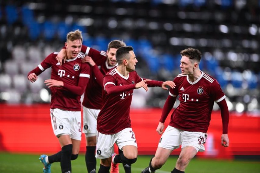 Прогноз на матч спарта. Прогноз тура лига европы 90min. Прогноз на матч спарта. Спарта прага. Стадион страхов в праге.