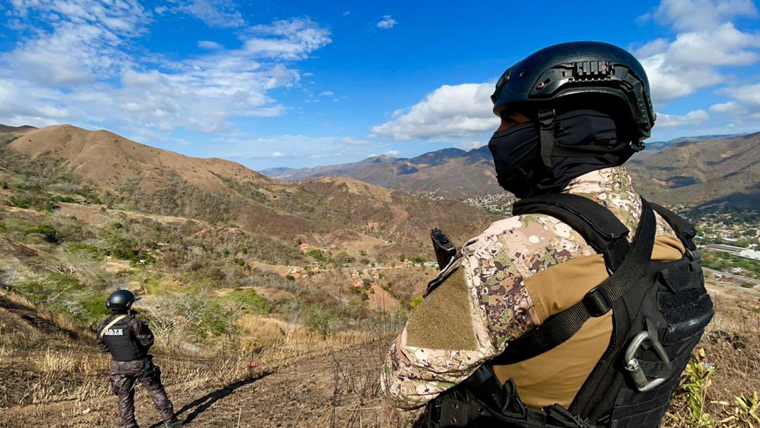 Felicito a todas las mujeres y hombres de los Órganos de Seguridad Ciudadana y #FANB, quienes ejecutaron de forma impecable y precisa, esta Operación Gran Cacique Indio Guaicaipuro II. ¡Seguiremos combatiendo estos grupos criminales para garantizar la seguridad y paz del pueblo!