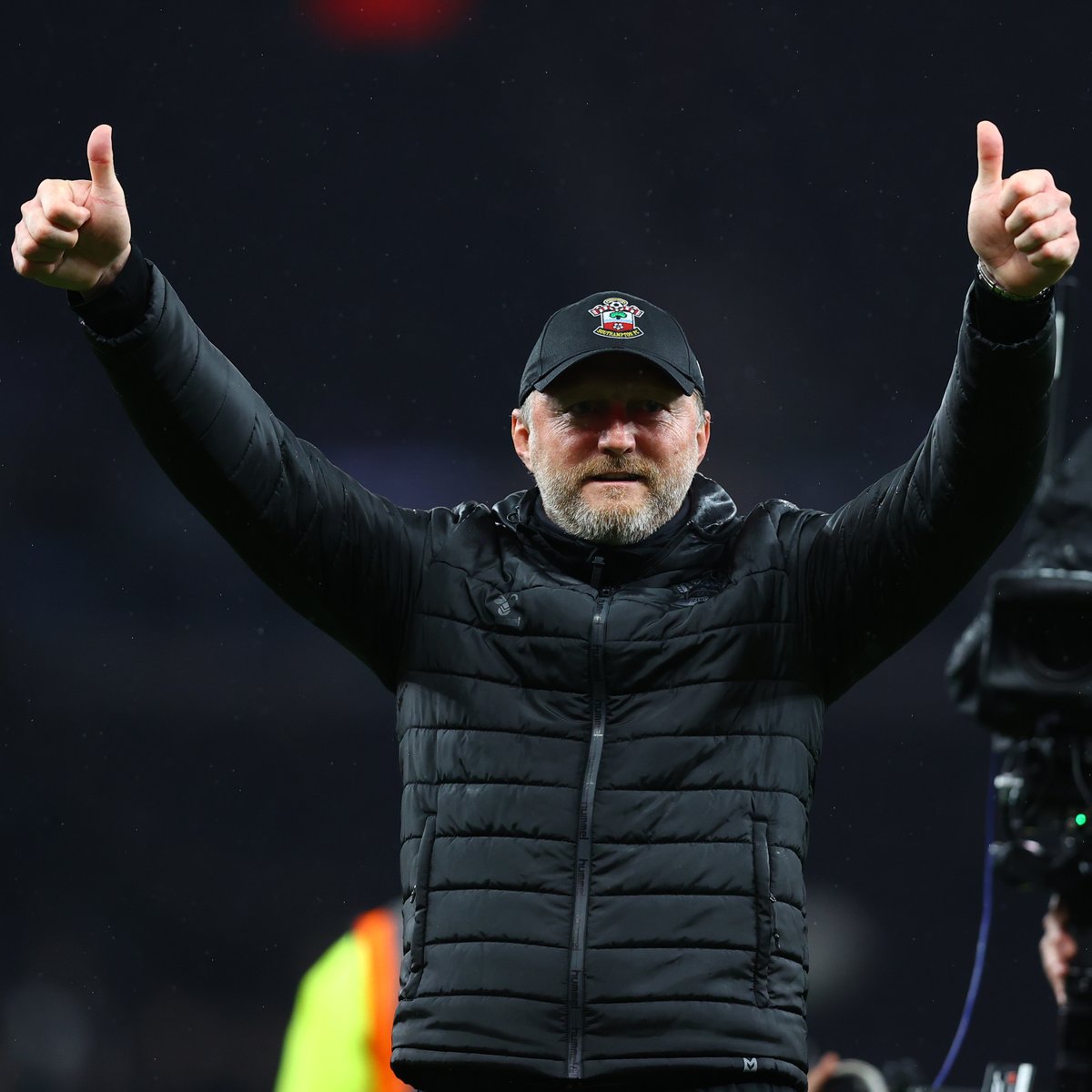 SouthamptonFC's tweet photo. What a way to mark your 5️⃣0️⃣0️⃣th game in management, boss 👏 https://t.co/RVlAgmb71g