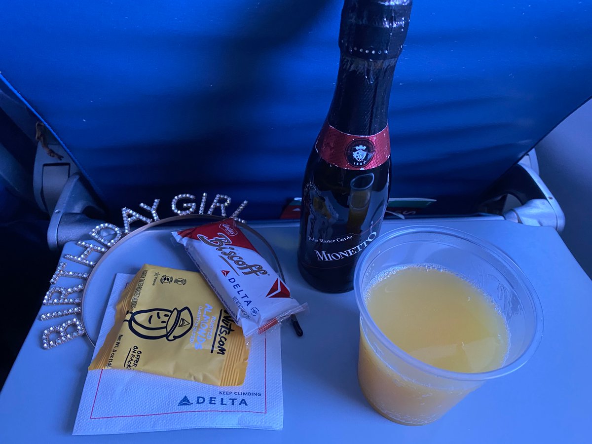 Luisa__Lora's tweet photo. Thanks for the #birthdaylove @Delta! No better airline to fly with and start my birthday celebrations! 🥳 https://t.co/vAnCkDWuNv