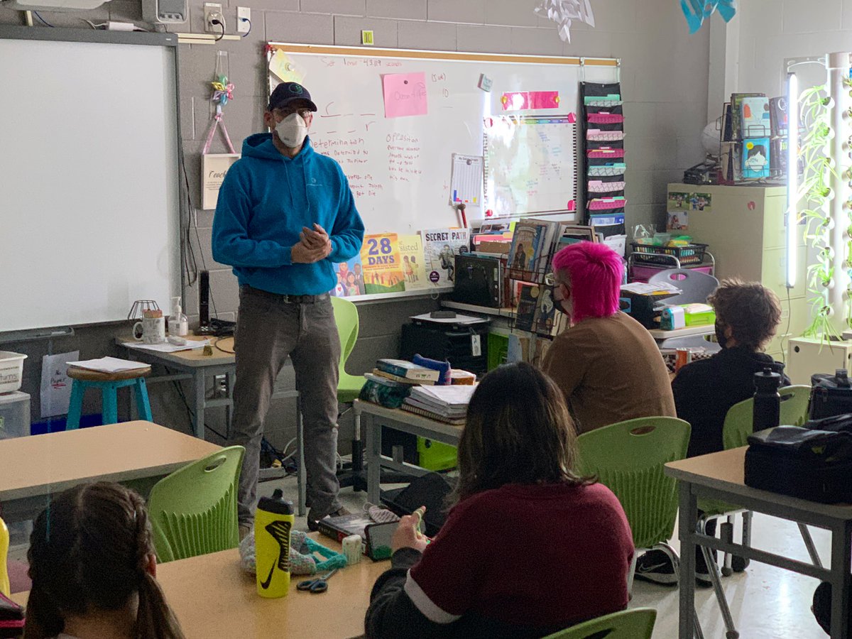 MikeFitz157's tweet photo. Thank you Eric Dionne from Grow For You Inc. for sharing your expertise @ValourSchool about using  grow towers, creating a business through research, and developing solutions to problems that improve the quality of peoples lives. #RCDSBInspiredlearning https://t.co/mJfrLBqBbY