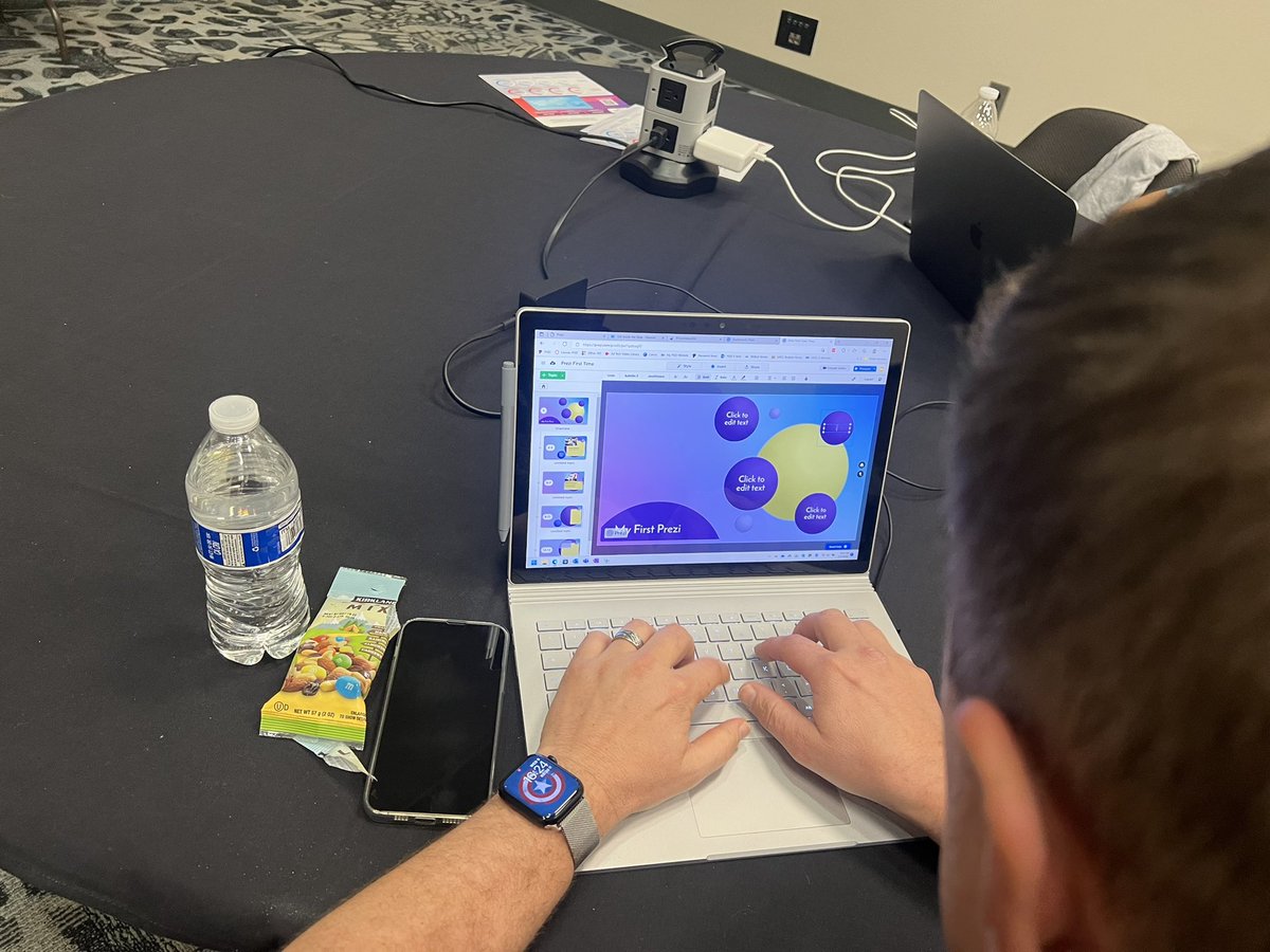 #PreziVideoEDU Creating in Prezi Video at #TCEA22 #TCEA2022 <a href="/PreziEdu/">PreziEdu</a> <a href="/prezi/">Prezi</a>