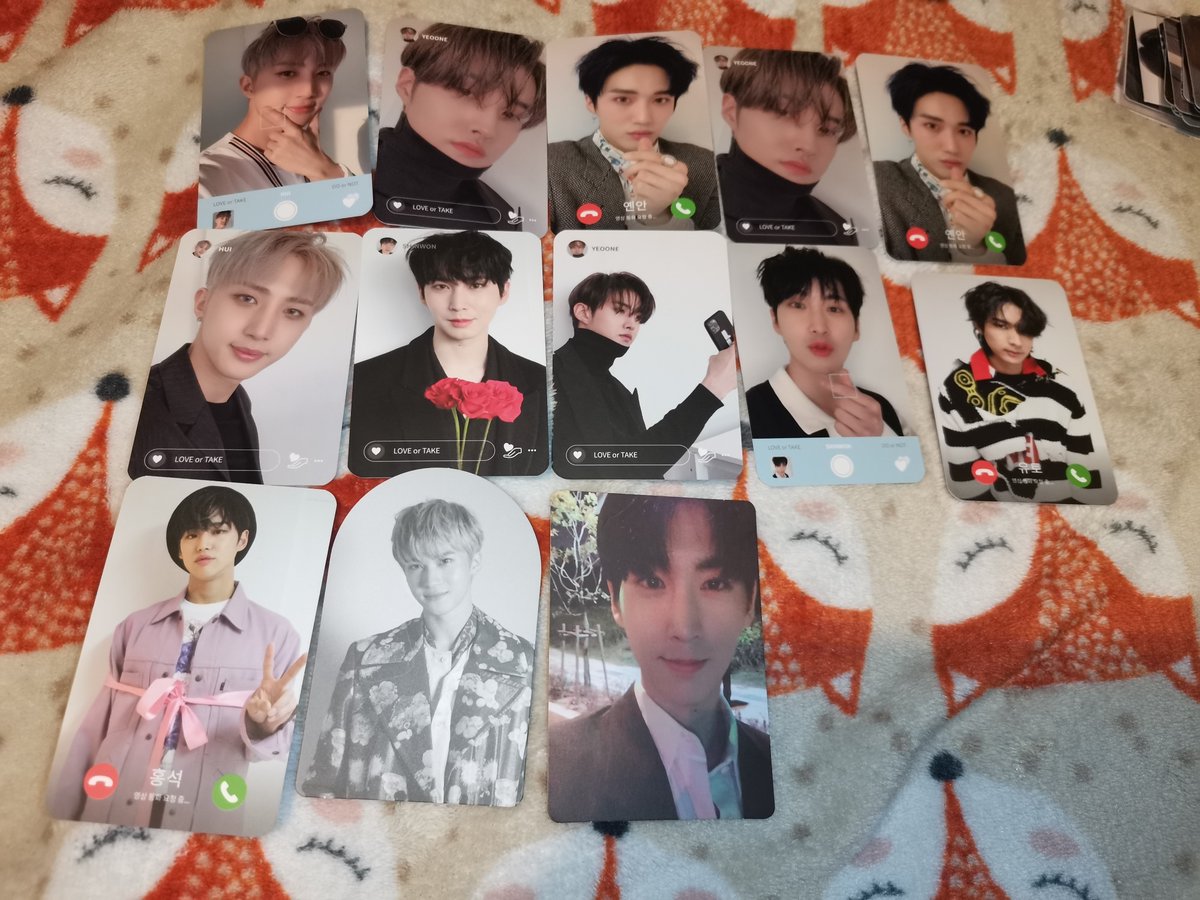 #summerlixstock 
WTS
Pentagon Misc Album Photocards
🌸 Perfect condition
£5 each not including shipping