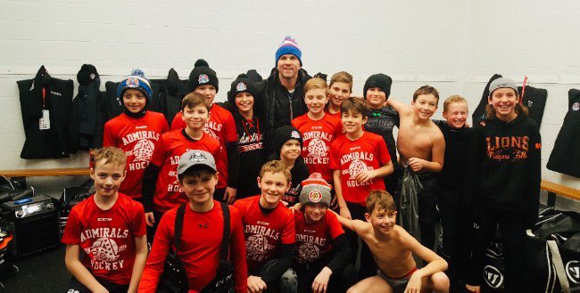 MMatier's tweet photo. Reece was lucky enough to meet Marty St Louis at a tourney in 2019. Nothing like meeting a Hall of Famer and now coach of the @CanadiensMTL in your gitch.
#Reece2008 #Habs https://t.co/rMccLylpC2