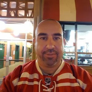 DannyFreisinger's tweet photo. Completely gutted to hear about the passing of @JeremyKahn1. We had many passionate arguments in the Giants press box, but it always came from a place of love. This is absolutely devastating news. When I think of Michigan sports, I think of Jeremy. And always will #RIPJK https://t.co/OzqAkjyoeb