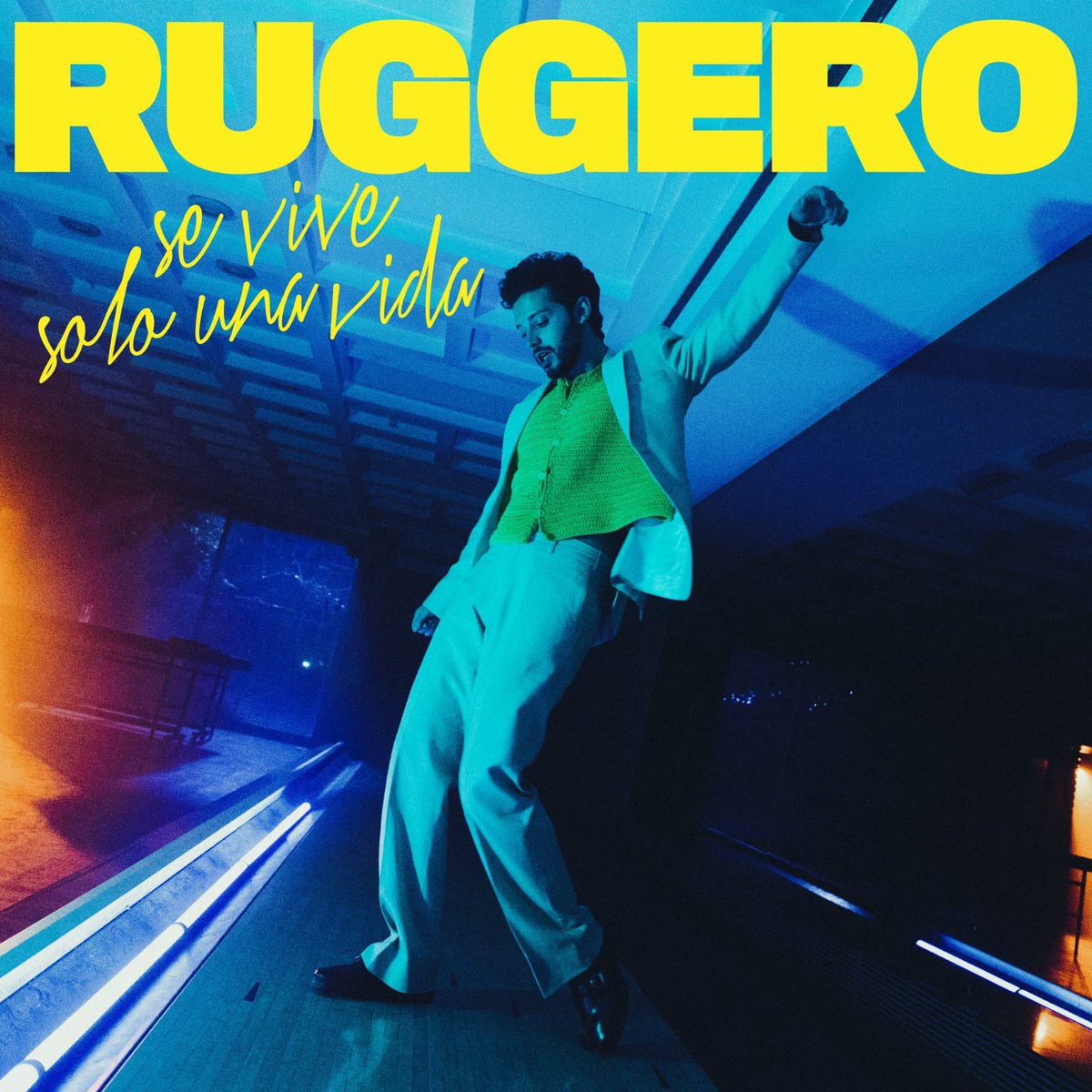 ManiaVioletta's tweet photo. BRASIL 🇧🇷 Capa oficial de #SeViveSolounaVida, novo single de RUGGERO. Disponível dia 16 de fevereiro, em todas as plataformas digitais!

Pre-save: https://t.co/Xt0DDELw3D https://t.co/geSbCBwewV