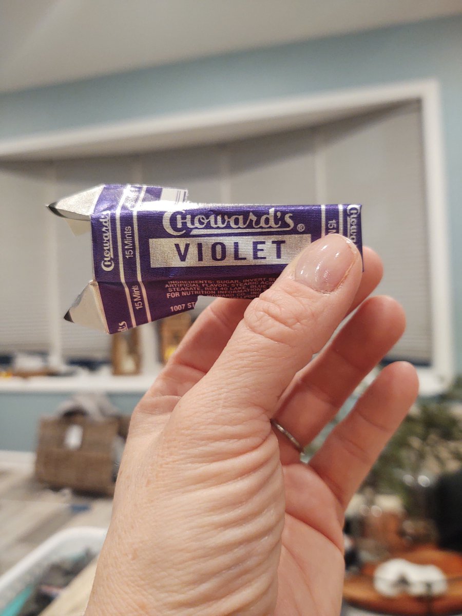 CoachGarrett9's tweet photo. Just taught Emerson a lesson about supply and demand using Choward's Violets.  I have them, she wants them.  Offered one of my packs up for $5...three times what paid. 🤣
#violetmints https://t.co/lGl9DyMx1V