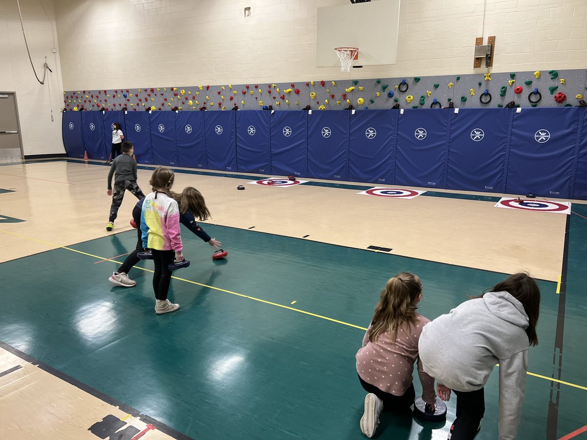 MrsMacRaild's tweet photo. What do you do in PE during the Winter Olympics?
Curling, of course! @usacurl @FloorCurl @heccabamilton @TeamShuster @MayfieldCurling #thirdgraderocks https://t.co/LlVYu9HFXL