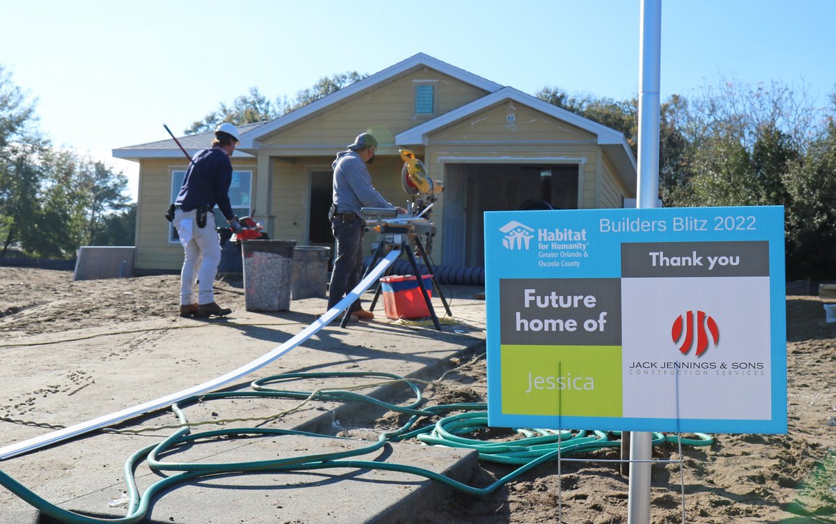 HabitatOrlOsc's tweet photo. Day 3 of Builders Blitz 2022! Thank you to our 2022 builders: Jack Jennings & Sons, @ParkSquareHomes, @PCLConstruction, @PulteHomes and Walker & Company + subcontractors and vendors. Updates at https://t.co/Jt07KeDdZf
#habitatforhumanity #affordablehousing #buildersblitz #orlando https://t.co/u9LGLwdMZB
