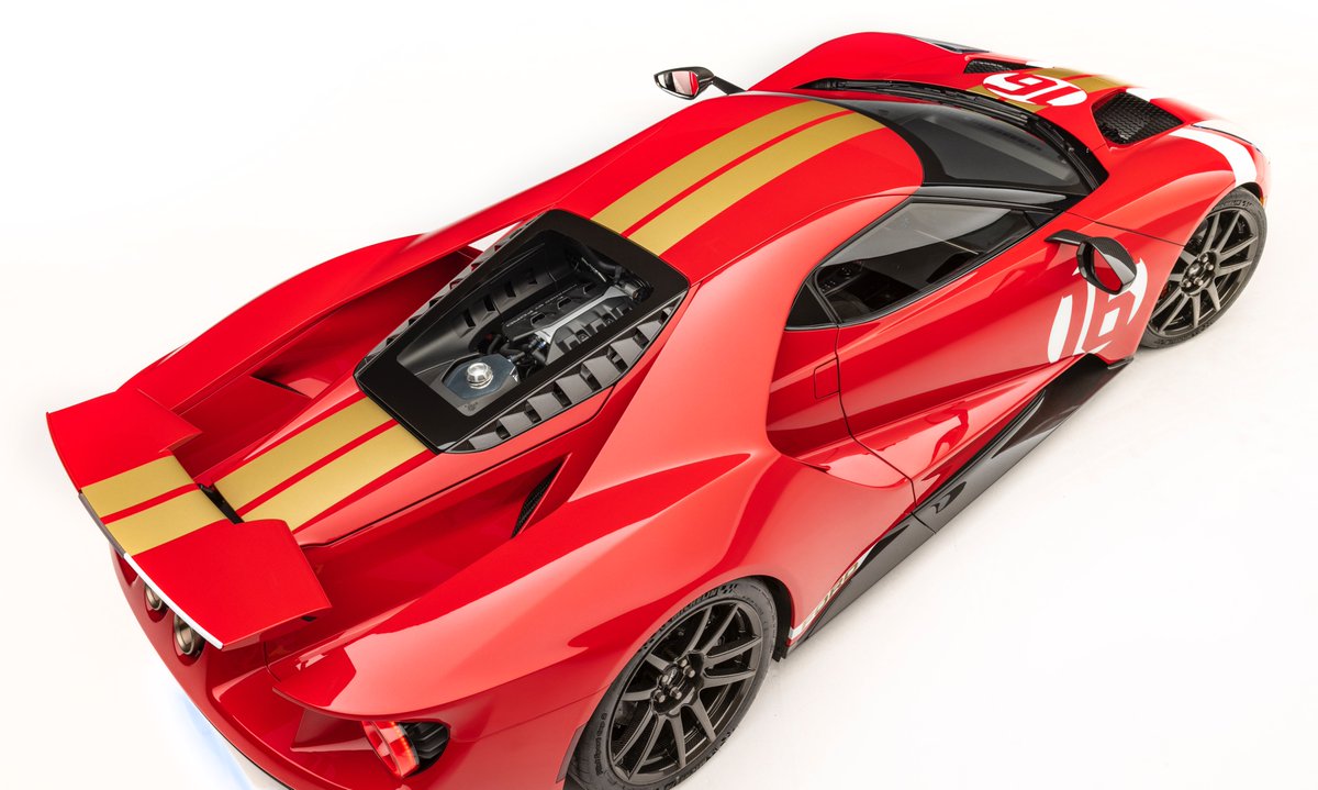 jimfarley98's tweet photo. @AlanMannRacing @Ford @FordPerformance Both vehicles will be on display at the Chicago Auto Show this week. More info here: https://t.co/805z3VJNQd @ChiAutoShow #CAS2022 https://t.co/qWgDCGbbLY