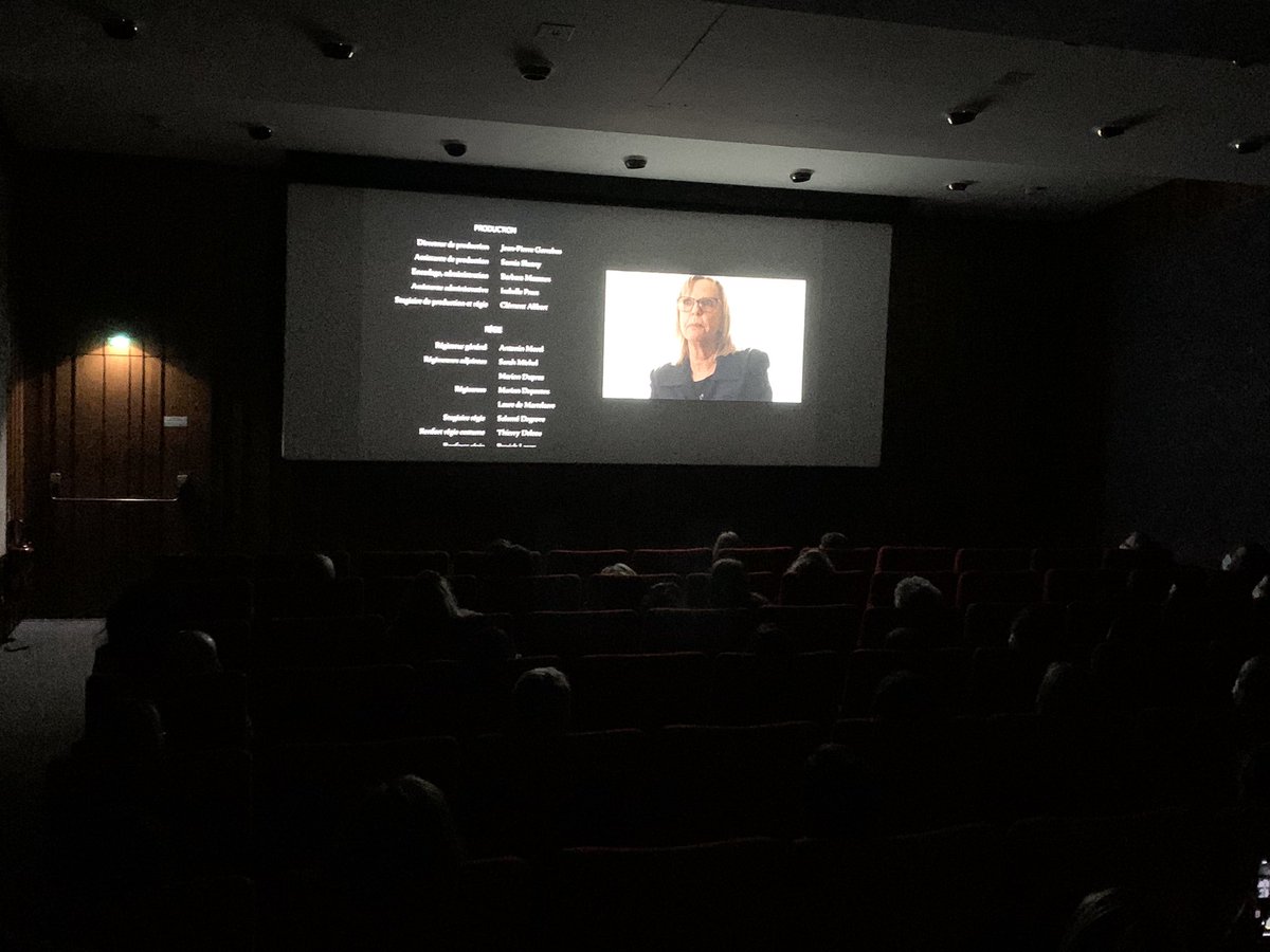 marietamarelle's tweet photo. Projection du film « Elle m’a sauvée » ce soir à @AssembleeNat
Merci à @LauraetAlice, aux parents de Julie #Douib, aux acteurs et à l’équipe @M6pro d’avoir accepté de venir débattre avec les députés et associations présents
Un film qui bouscule et interpelle.
#DirectAN https://t.co/wm0OTq57g8