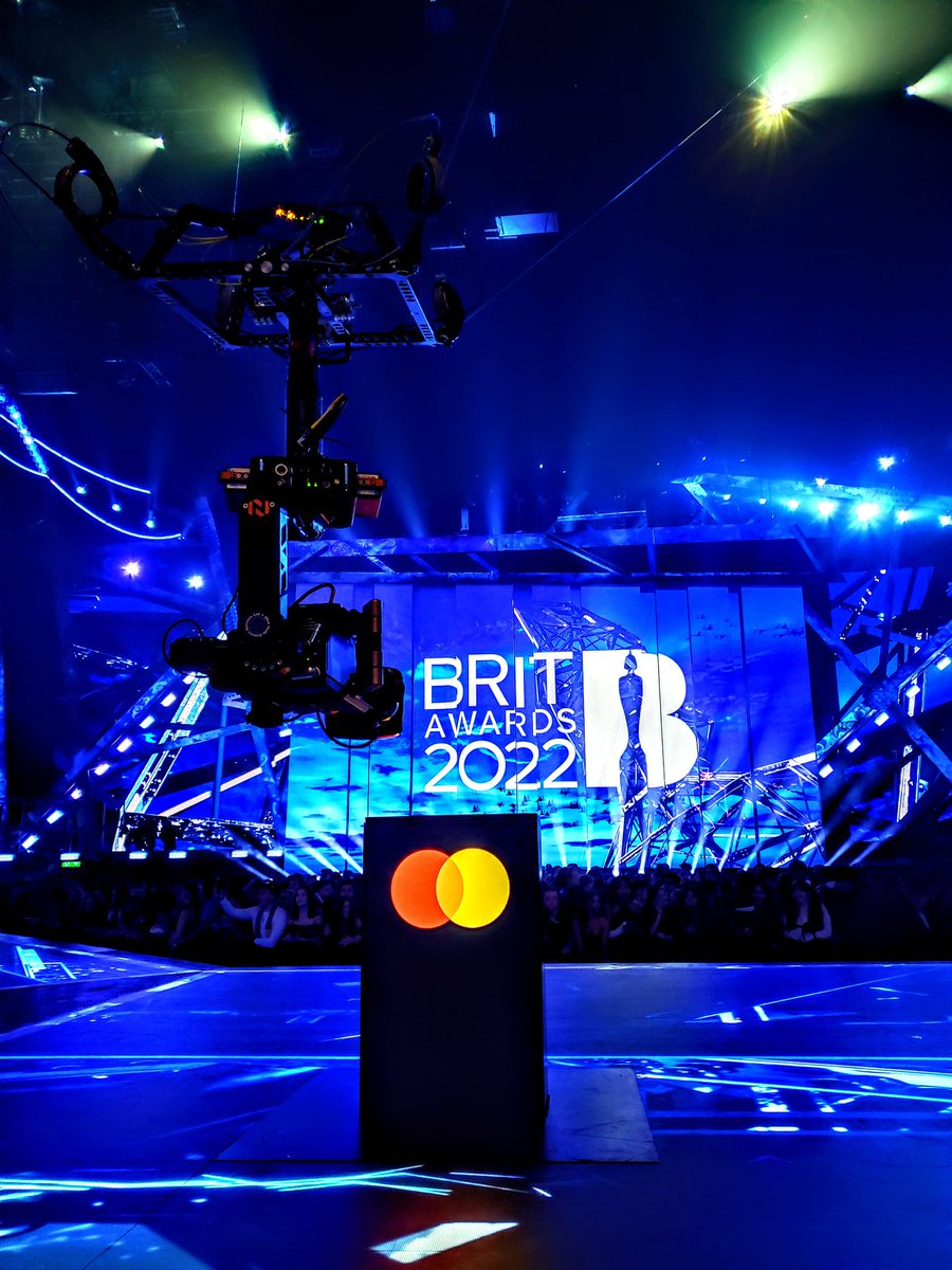 PeterDChilds's tweet photo. Good to be back at the o2 Arena in London with the Spidercam Light system 🕷️😁.
@AlanWellsCamera
@wwwspidercamtv
@NewtonNordic https://t.co/ueMvikTvyJ
