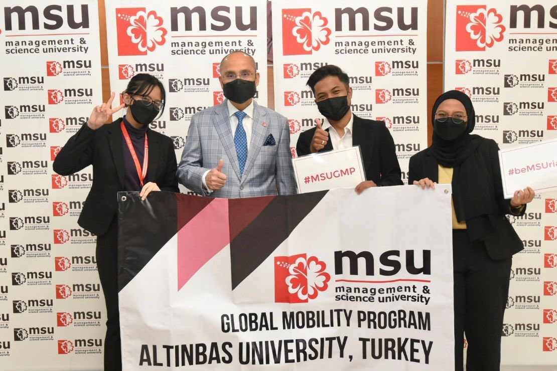MohdShukriYajid's tweet photo. All the best to everyone from Fac of Business Mgmt &amp; Professional Studies. Enjoy your stay and gain the international experiences at Altinbas University Turkey for your Global Mobility Program @AltinbasUniv #MSUGMP #MSUFBMP@MSUMalaysia https://t.co/iMdPwLKFjw