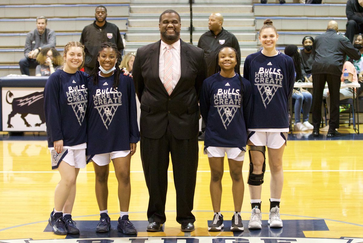 hrhsbulls's tweet photo. SENIOR NIGHT at the The Ridge.  Thank you Seniors!🤘🏼 https://t.co/JzouoA2szG