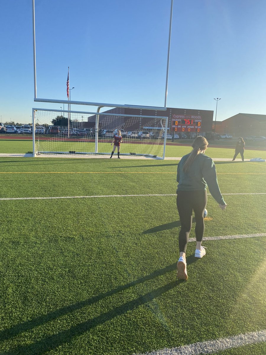 BrewerBunch212's tweet photo. Teacher appreciation night last night ♥️💛⚽️ 4 and 0. Keep fighting the good fight. https://t.co/eMAbJTf42V