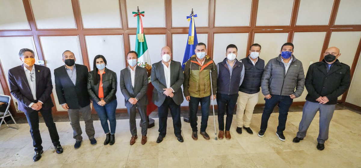 Las armas de circulación ilegal en las calles, son un problema clave y que se debe atender para la recuperación de nuestra seguridad.

Desde la Mesa de Seguridad de esta mañana, aprobamos la estrategia: Módulo Seguro, por una Ciudad Tranquila... (1/2)