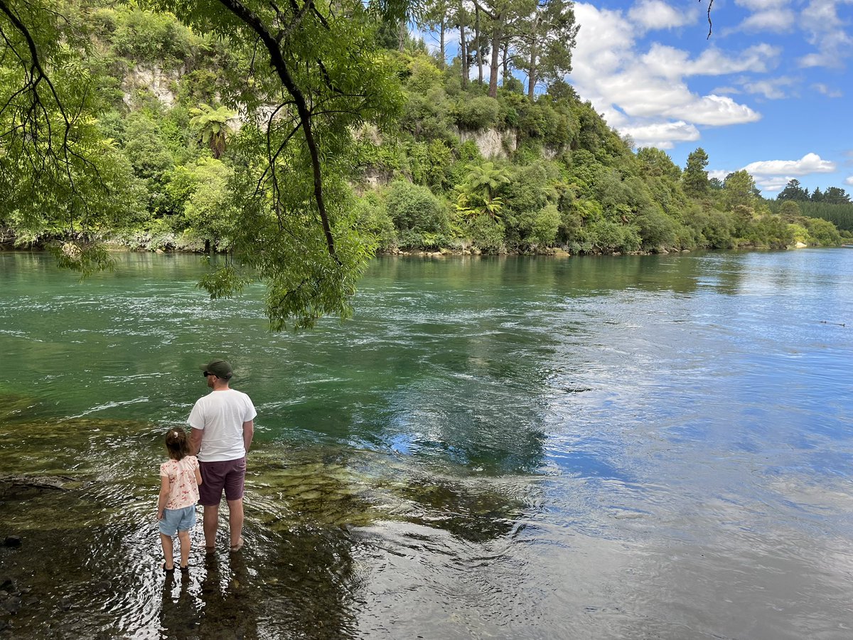 thisisbeccles's tweet photo. And another beautiful spot to marvel at. The water, the sky, my loves ❤️ https://t.co/sq2q3grCk9