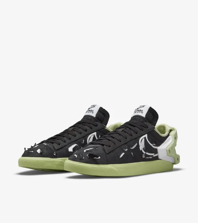 RetailorResell tweet picture