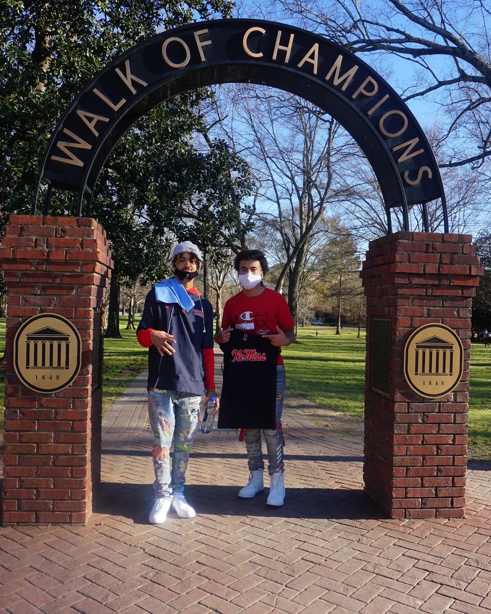 Had a great time at <a href="/OleMiss/">Ole Miss</a> yesterday. Im going to a basketball game today #hottytoddy