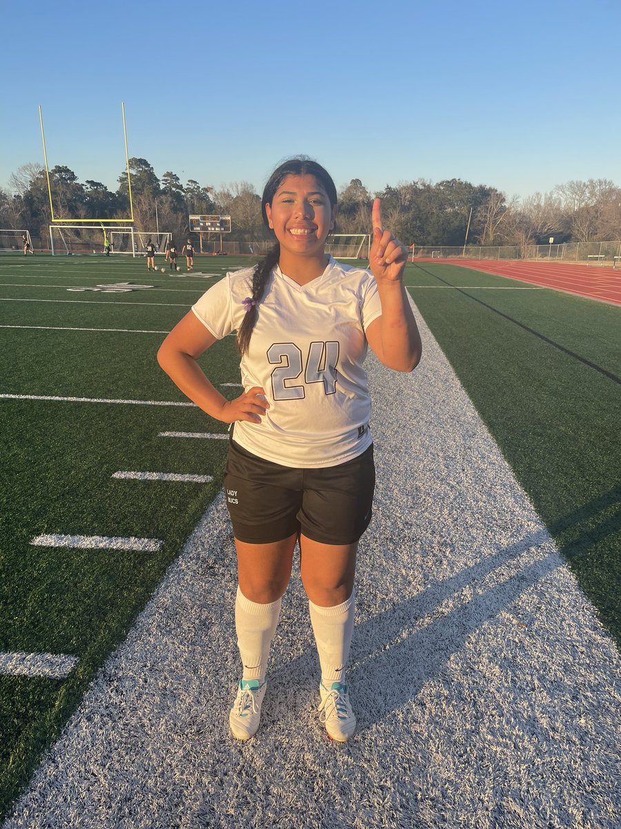 Great district win for JV Silver against Clear Springs! Goals by
⚽️Yazlynn Lozano and first high school goal for ⚽️Natalie Duarte. Shutout for the defense. Way to play! #StandYourGround