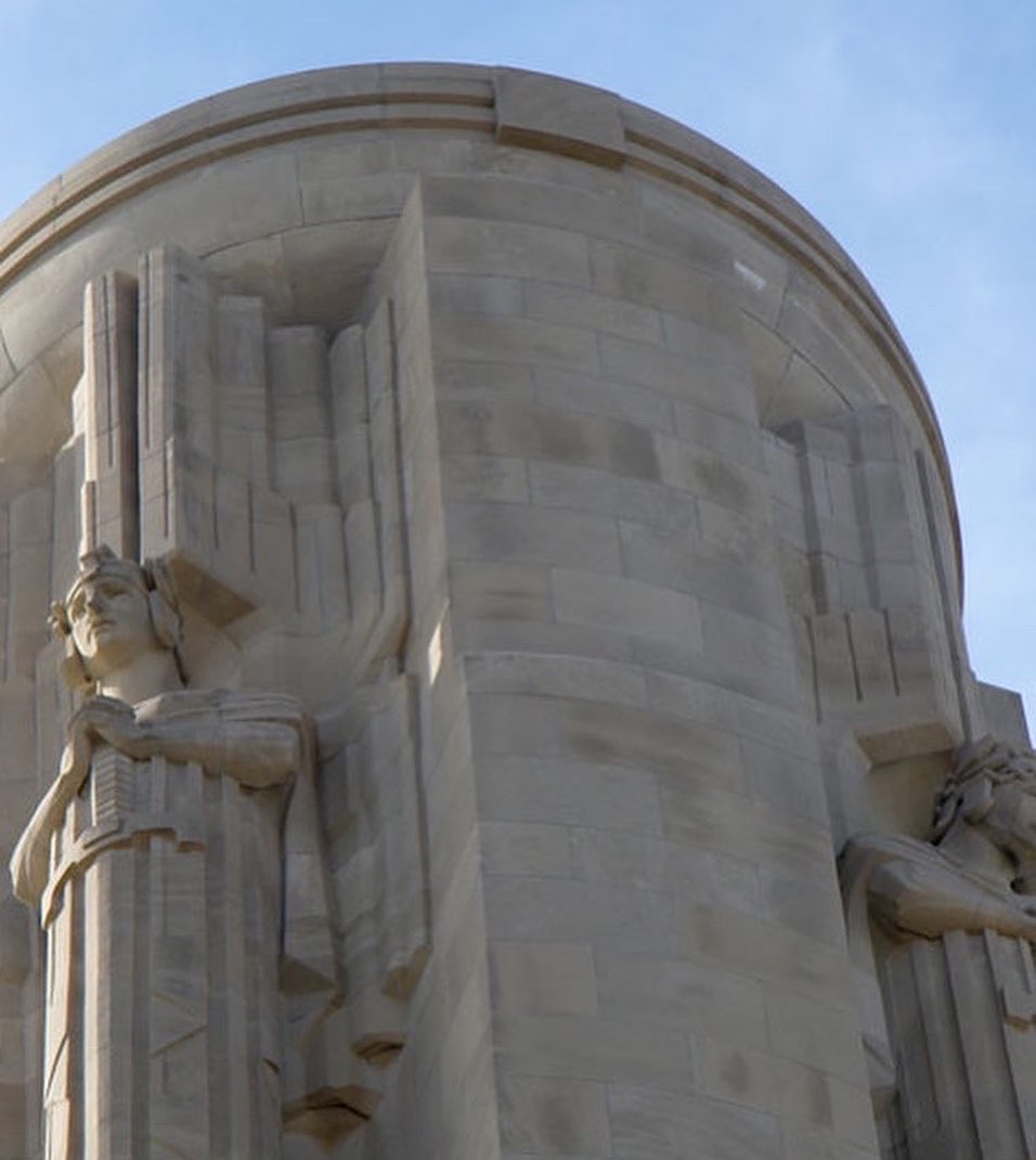 PresidentsVisit's tweet photo. My new mug (stein?) from the World War I Museum in Kansas City and the top of its iconic Liberty Memorial 🦅🇺🇸🏛 #WWIMuseum #KansasCity @TheWWImuseum https://t.co/25AjWJL0yz
