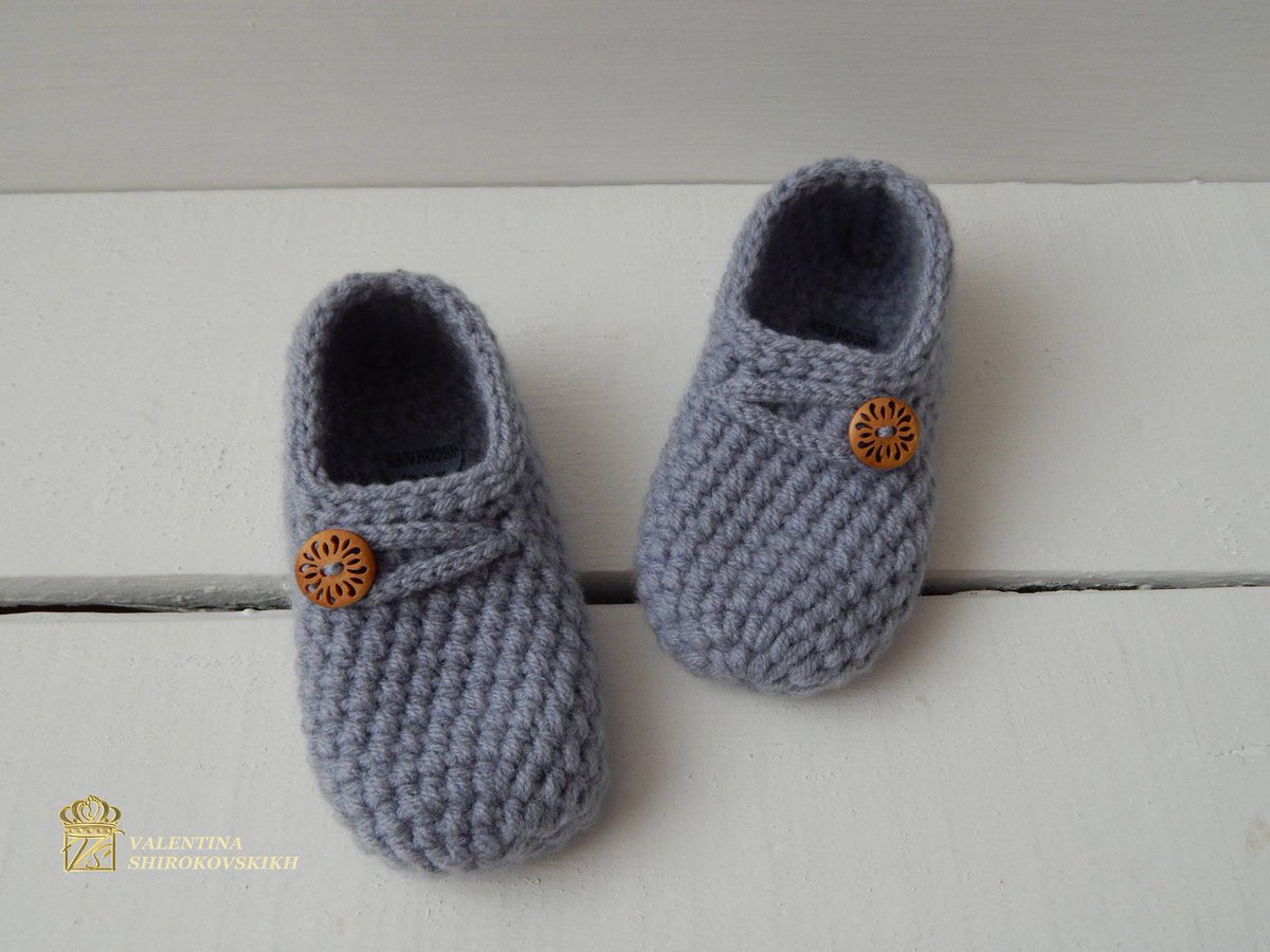 Val72's tweet image. Thanks for the kind words! ★★★★★ "Love these slippers. Second pair!" Marla P. #valentinesday #grey #birthday #etsy etsy.me/3LmzAEq
