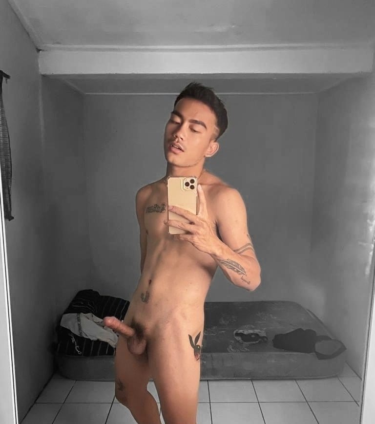 WariaPuri's tweet photo. hi, which one do you choose??? whose gender is two what's viral playing in the fields hehehehehehe comment yes 🤣😆😁🤤🤪 #Julian @robisramiress @robisramiresss @kaioalmeidaftm https://t.co/OR6KIqCm2V