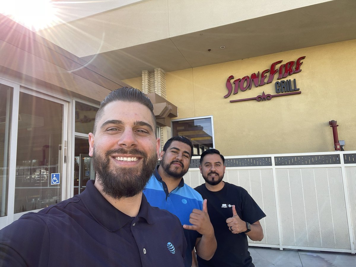 Keith Dickson (@keithdicksonihx) on Twitter photo Told the team whoever closes Verizon customers gets lunch on me today. Noe and Edward stepped up and stole some share from the red guys!! #Att #IHX #lifeatatt #THT #SoCal <a href="/kdavies_ihx/">Kevin Davies</a> <a href="/AlfredoSoCal/">Alfredo Morales</a> Told the team whoever closes Verizon customers gets lunch on me today. Noe and Edward stepped up and stole some share from the red guys!! #Att #IHX #lifeatatt #THT #SoCal <a href="/kdavies_ihx/">Kevin Davies</a> <a href="/AlfredoSoCal/">Alfredo Morales</a>