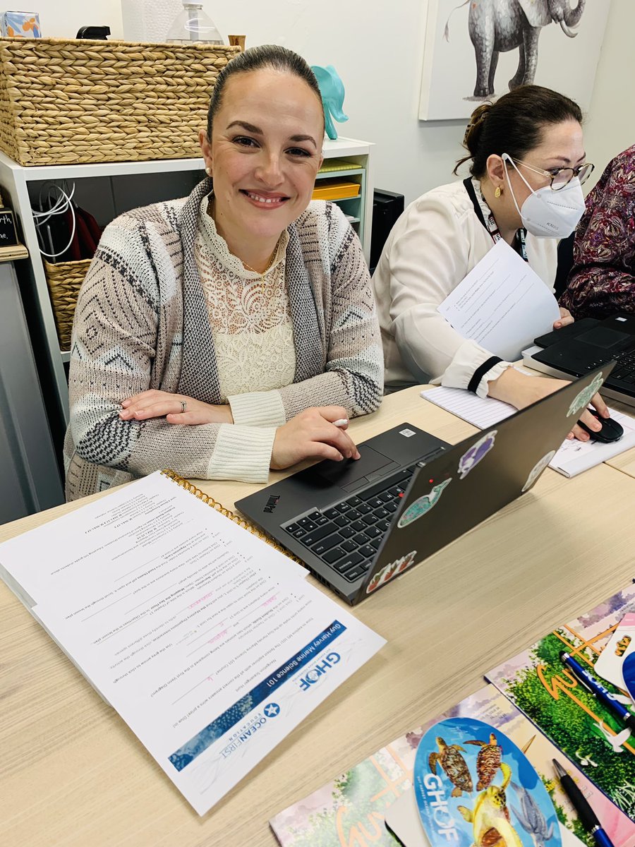 New <a href="/GuyHarveyOcean/">Guy Harvey Foundation</a> Education Partner Alert! 🚨These Marine Science teachers <a href="/GulliverPrep_/">Gulliver Preparatory School</a> are happy as a clam and excited to use the <a href="/GuyHarveyOcean/">Guy Harvey Foundation</a> Marine Science course with their students! <a href="/olympiaschn7/">Olympia Schneider</a>