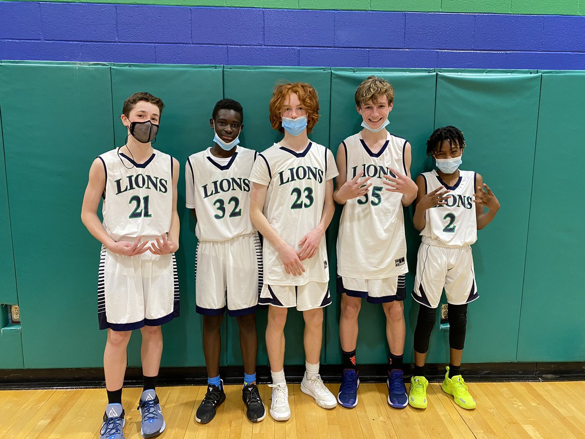 SSwithMrsG's tweet photo. So proud of these #MiddleHawks finishing their basketball season 🏀 @HilburnAcademy @lmaclions https://t.co/r2uVzpWlgb