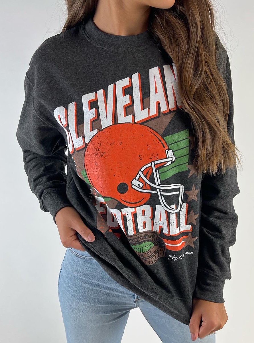 GVartwork's tweet photo. Big football weekend and it’s GV fan appreciation GIVEAWAY time! 

RT, follow us and like this post to be entered to win our popular Cleveland Vintage crew sweatshirt! 

Stay tuned for more giveaways all throughout the week! https://t.co/rxrxR3hj8K