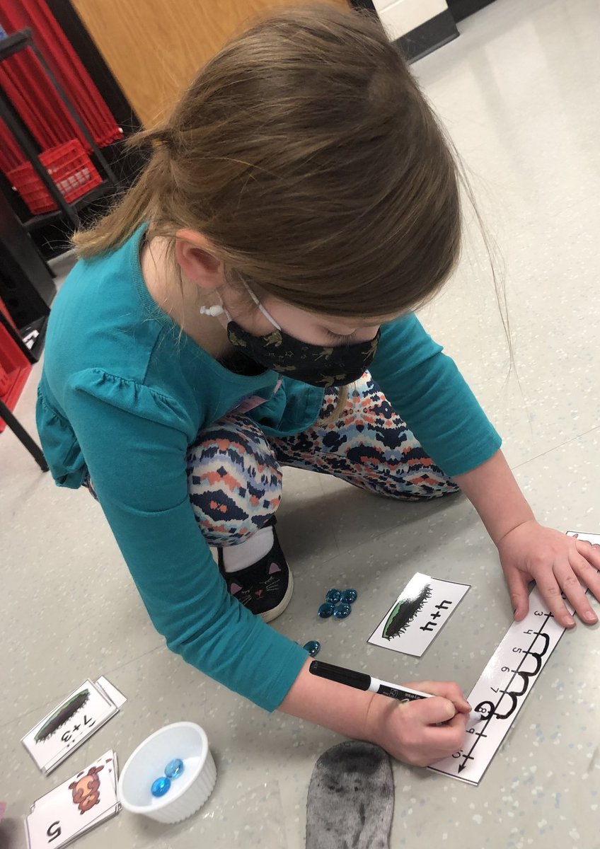 smithsidekicks's tweet photo. Mathematics is not about numbers, equations, computations, or algorithms. It is about understanding. ~ Thurston #KindergartenRocks #UsingStrategies @Boone_County @UnleashTheWilde https://t.co/tshbqu4b4x