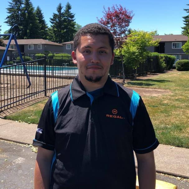 EasterSealsOr's tweet photo. Creating employment #equity for people with disabilities is simply the right thing to do!

Through his hard work and our team's help, Ivan has been employed by @RegalMovies in Santiam for almost a year!

Full Story: https://t.co/obHy5SsiXj

#disabilityinclusion #HireMyStrengths https://t.co/zxcgvpkYFS