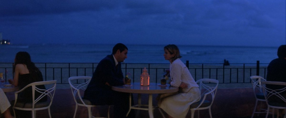 LostInFilm's tweet photo. 'Punch-Drunk Love' (2002, Paul Thomas Anderson). Cinematography: Robert Elswit. https://t.co/OFsR6jSenu
