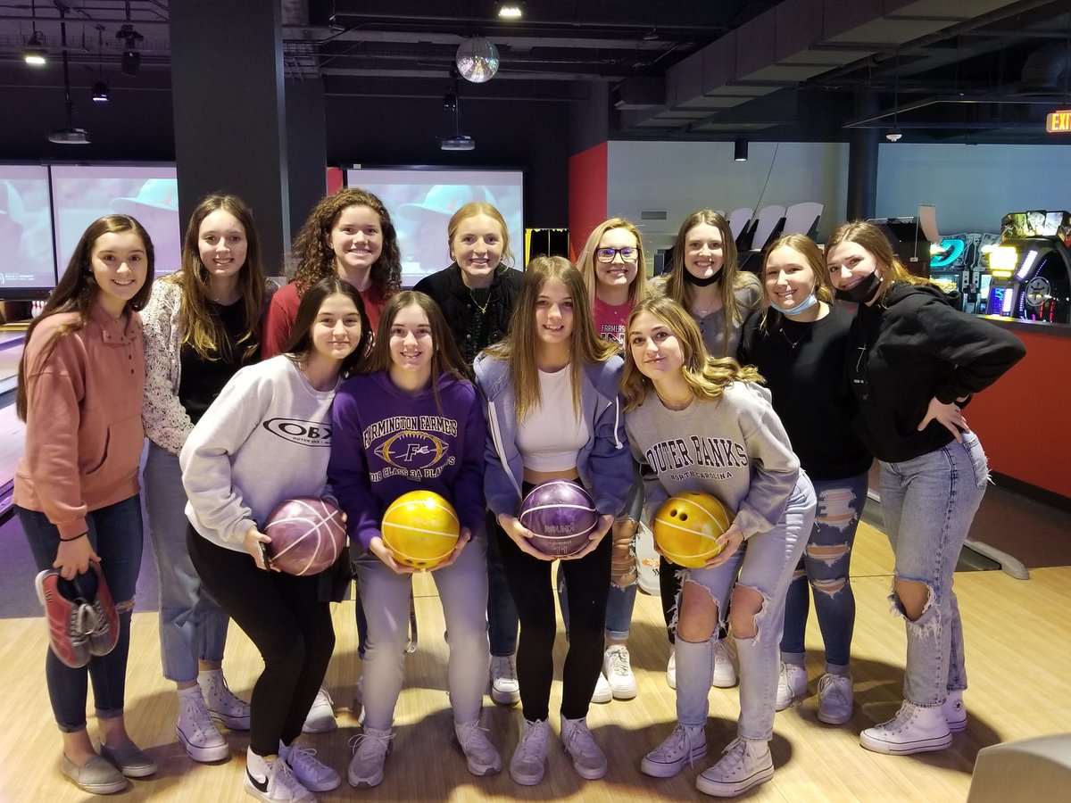 LadyFarmerHoops's tweet photo. Game got canceled so we went bowling!

Average score of the players was less than the average score of the coaches, so we think we're the winners!

Top scores of the players was greater than the top scores of the coaches, so obviously they think they win.

Help settle the debate! https://t.co/3KHkaUQ8aa