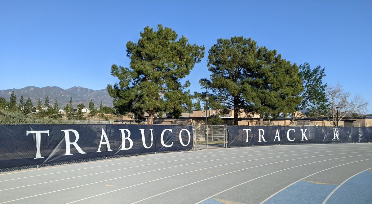 CoachJTAyers's tweet photo. 🔥TRACK SEASON!!!! 🔥 https://t.co/AP7PTjw0b8