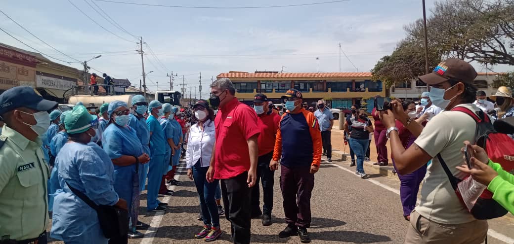Guardia preventiva y desinfección en el marco de la misión Venezuela bella en el municipio mara de parte de la zoedan Zulia protección civil de mara y los órganos de seguridad del estado Zulia.